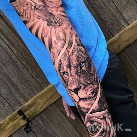 Tattoo Dove as a sign of peace on the forearm motif: animals style: realistic