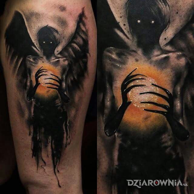 Tatuaż demoniczny anioł w motywie czarno-szare i stylu graficzne / ilustracyjne na nodze