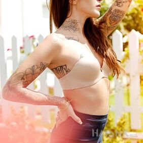 Tattoo Grown-up girl on the neck motif: lettering