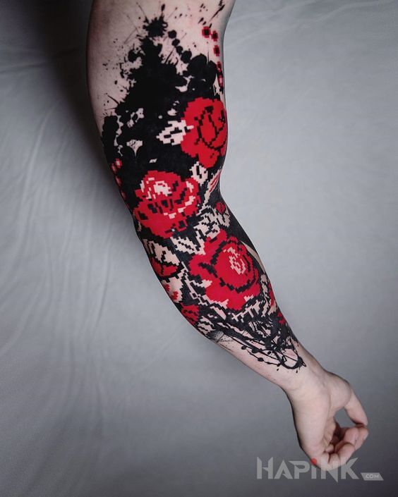 Tattoo Róże inne niż wszystkie in pixelated motif and graphic / illustrative style on the forearm