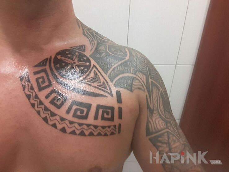Tattoo Wykonane przez Acid Ink. Tattoo in other motif on the chest