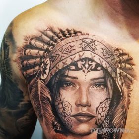 Tatuaż Taka niespodzianka ? Cdn... na klatce motyw: indiańskie styl: realistyczne