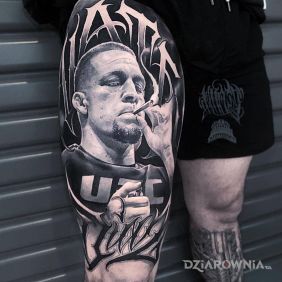 Tatuaż Zawodnik UFC na nodze motyw: 3D styl: realistyczne