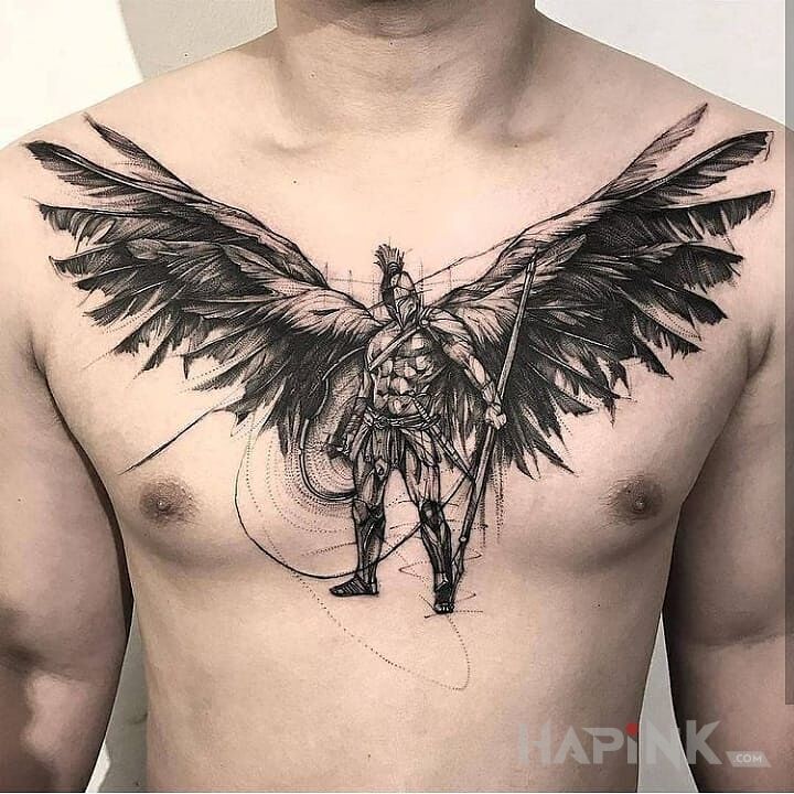 Tattoo Spartanin ze skrzydłami in wings motif and sketch style on the collarbone