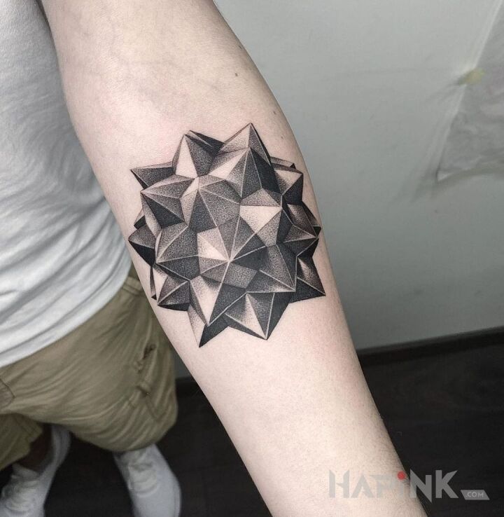Tattoo Bryłka in 3D motif and dotwork style on the forearm