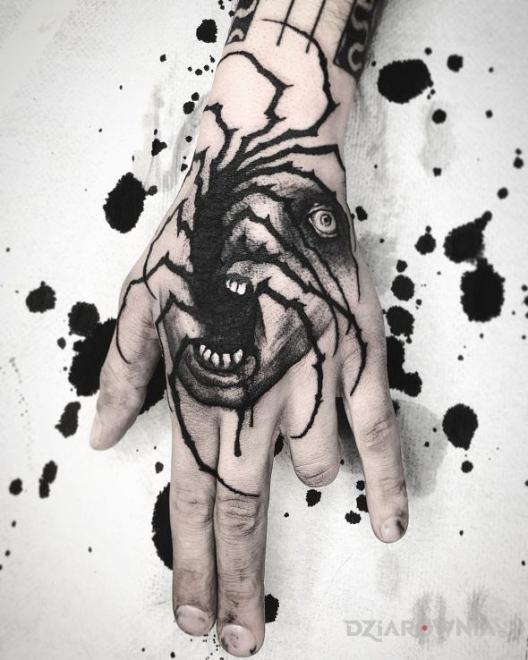 Tatuaż trochę przerażający widok w motywie demony i stylu graficzne / ilustracyjne na dłoni