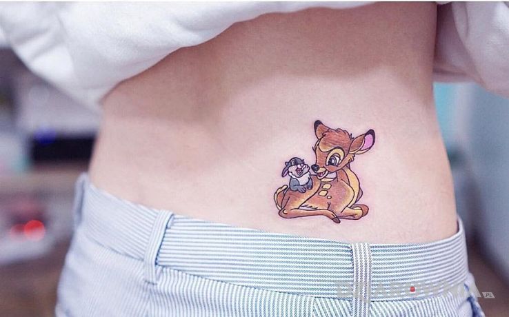 Tatuaż bambi w motywie zwierzęta na plecach
