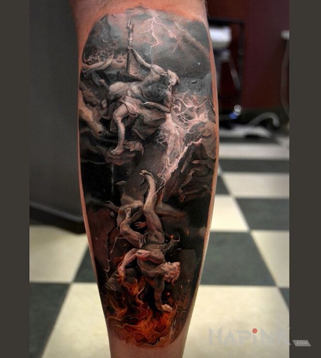 Tattoo Arcydzieło in characters motif on the calf