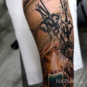 Tattoo Phenomenal clock on the forearm motif: 3D style: realistic
