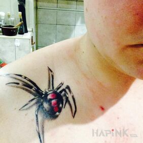 Tattoo Spider on the shoulder motif: 3D style: realistic