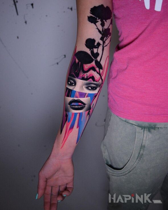 Tattoo Nienormalna dziara ? in flowers motif and surrealistic style on the forearm