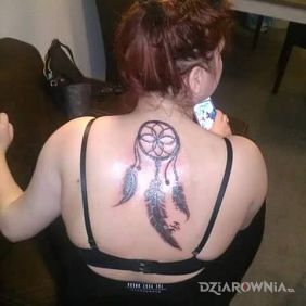 Tatuaż Łapacz snów na plecach motyw: indiańskie