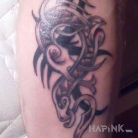 Tattoo Tribal on the calf style: tribal