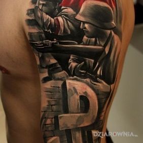 Tatuaż Polscy żołnierze na ramieniu motyw: 3D