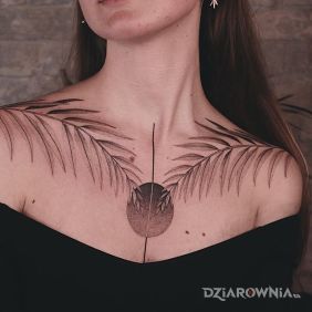 Tatuaż Liściaste gałązki na klatce motyw: florystyczne styl: graficzne / ilustracyjne