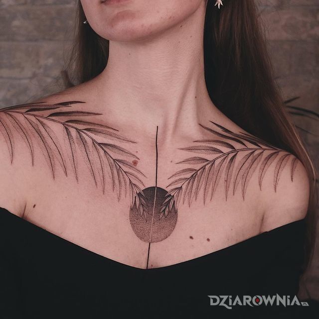 Tatuaż liściaste gałązki w motywie florystyczne i stylu graficzne / ilustracyjne na obojczyku