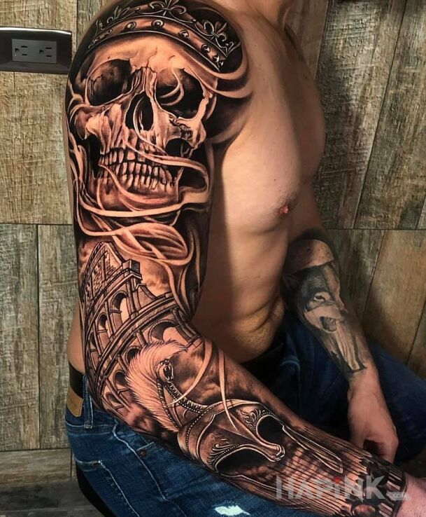 Tattoo Rzymskie rejony in 3D motif and realistic style on the upper arm