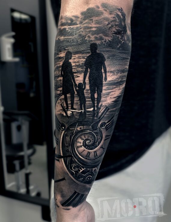 Tattoo Tatuaż rodzinny in 3D motif and realistic style on the forearm