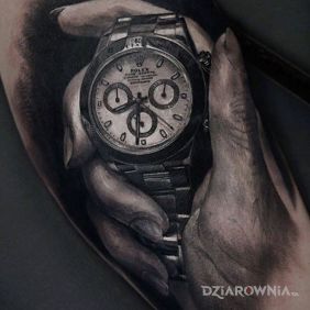 Tatuaż Rolex na przedramieniu motyw: 3D styl: realistyczne