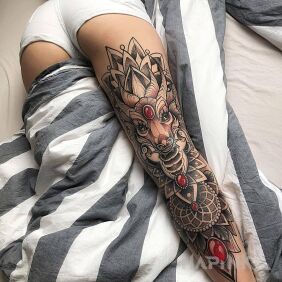 Tattoo Not bad leg on the calf motif: animals style: graphic / illustrative