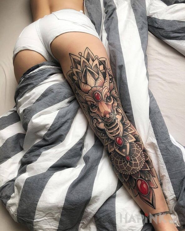 Tattoo Niczego sobie noga in mandalas motif and graphic / illustrative style on the leg