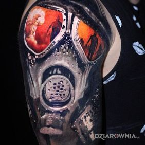 Tatuaż Maska na ramieniu motyw: 3D styl: realistyczne