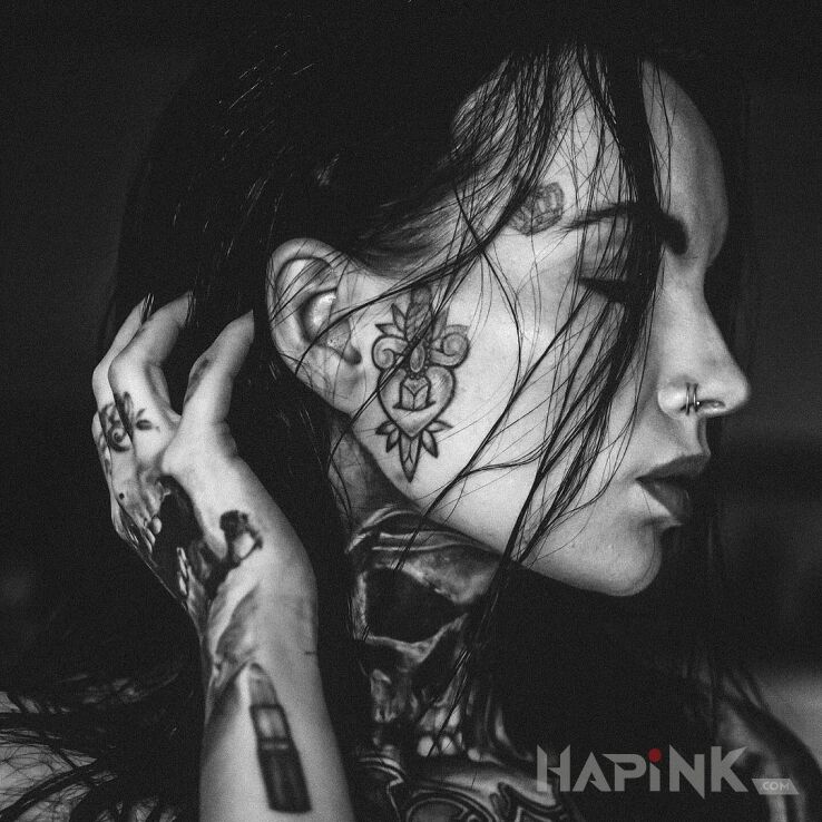 Tattoo Sztylet w sercu in objects motif and graphic / illustrative style On the arm