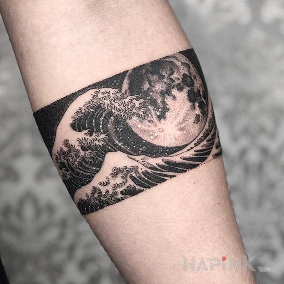 Tattoo Fale na tle księżyca in other motif and graphic / illustrative style On the arm