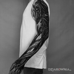 Tatuaż Czarny koń na dłoni motyw: czarno-szare styl: blackwork / blackout