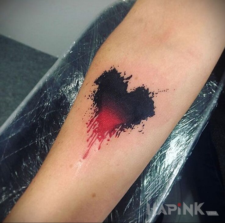 Tattoo Niechlujne serce in other motif and graphic / illustrative style on the forearm