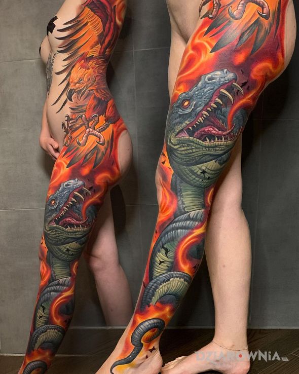Tatuaż feniks kontra t-rex w motywie 3D i stylu graficzne / ilustracyjne na nodze