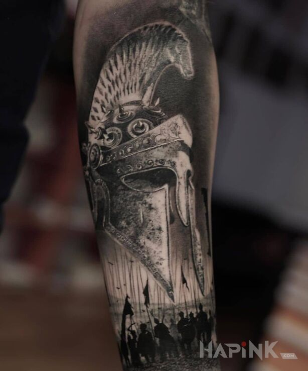 Tattoo Maszerujące wojsko in 3D motif and realistic style on the forearm