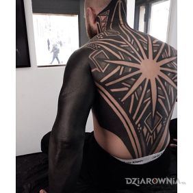 Tatuaż Gwiazda na głowie motyw: rękawy styl: blackwork / blackout