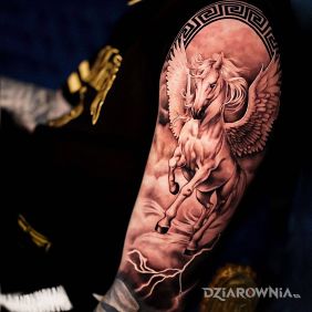 Tatuaż Pegaz na ręce motyw: fantasy styl: realistyczne