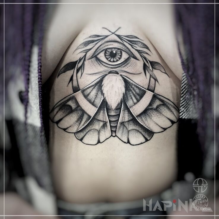 Tattoo Ćma od Sillou in black and gray motif and dotwork style underboob