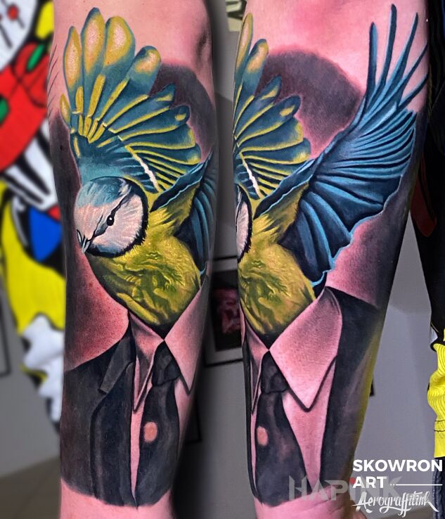 Tattoo Nieoczywiste in animals motif and realistic style On the arm