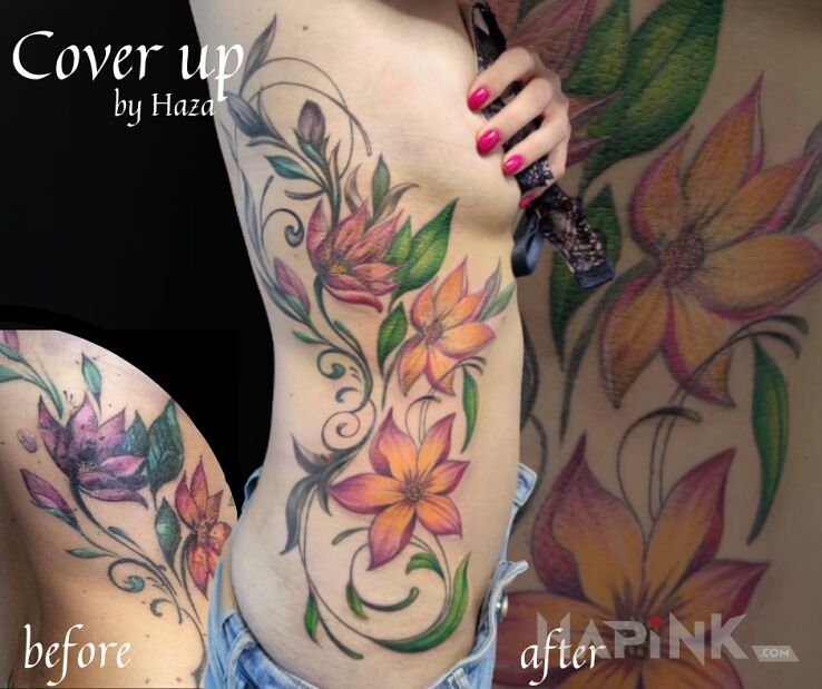 Tattoo Flower Cover Up in nature motif and realistic style on the ribs
