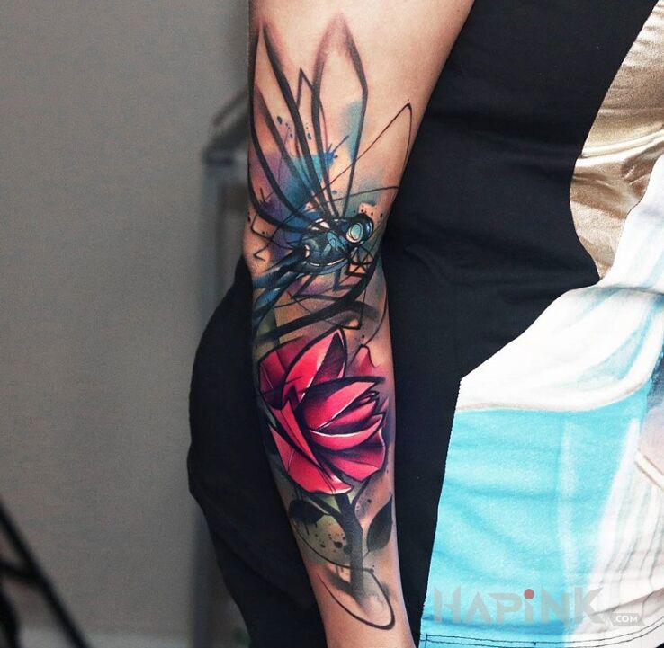 Tattoo Ważka i kwiat in animals motif on the forearm