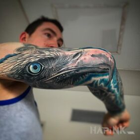 Tattoo Eagle on hand on the upper arm motif: animals