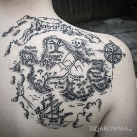 Tatuaż Nibylandia na łopatkach motyw: pozostałe