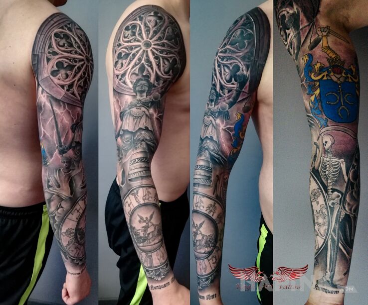 Tattoo 6 sesji czesc zagojona czesc swieza in Stained glass motif and realistic style on the bicep
