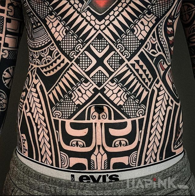 Tattoo Polinezyjski brzuch in other motif and Polynesian style on the stomach