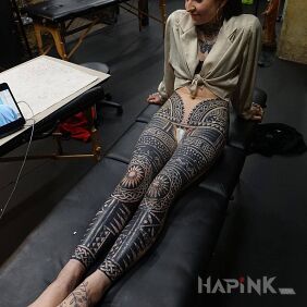 Tattoo Covered old tattoos and more on the thigh motif: black and gray style: Polynesian