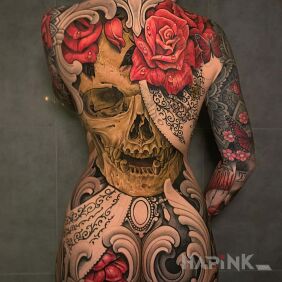 Tattoo Clothing made of tattoos 😀 on the buttocks motif: 3D style: realistic