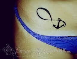Tattoo Słodko wyglada mały tatuaż u dziewczyn in Love motif on the stomach