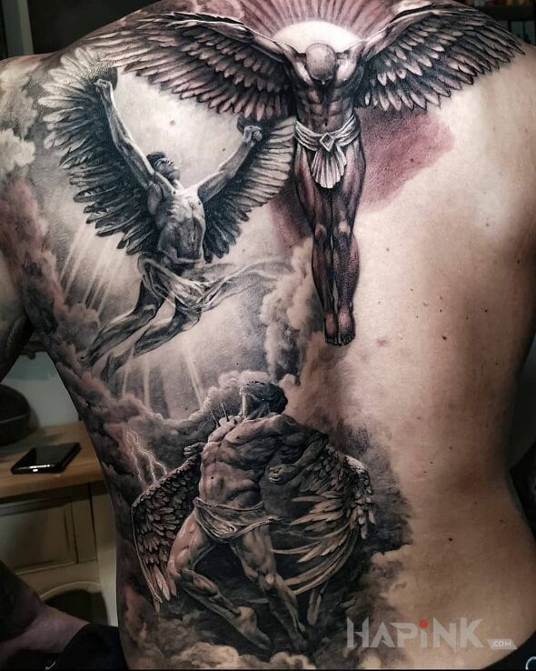 Tattoo Dedal i Ikar in wings motif and realistic style on the shoulder blades