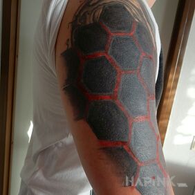 Tattoo Geometry ciague :) on the upper arm motif: cover-up style: blackwork / blackout