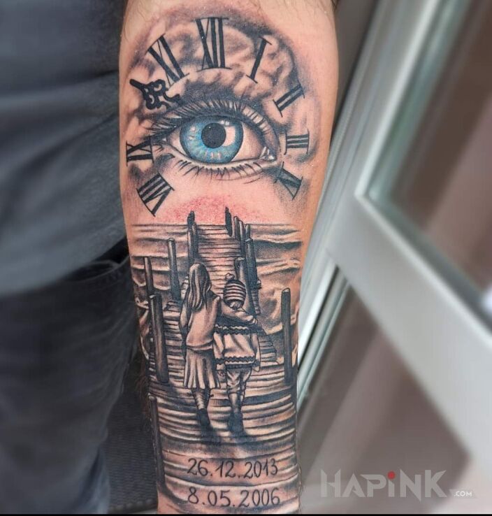 Tattoo Dzieci DJ in characters motif and realistic style On the arm