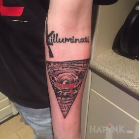 Tattoo Kiluminati on the forearm motif: objects