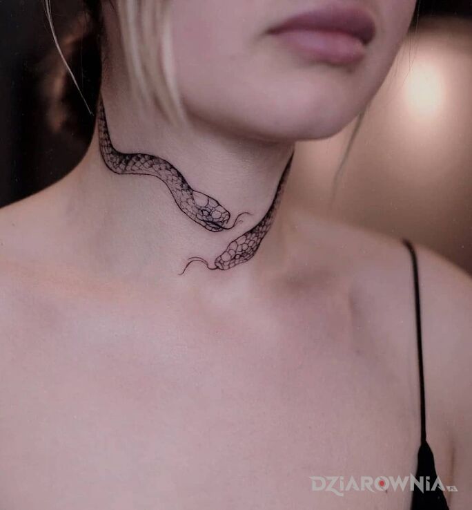 Tatuaż dwugłowy wąż w motywie zwierzęta i stylu graficzne / ilustracyjne na gardle